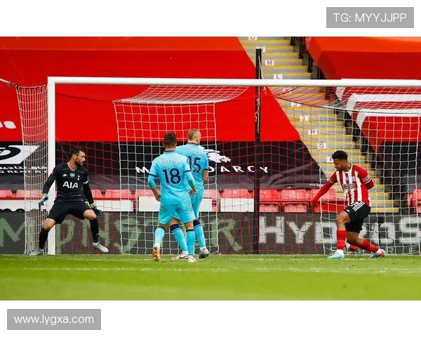 谢菲尔德联新赛季备战全面展开球队引援与战术调整受关注前景展望